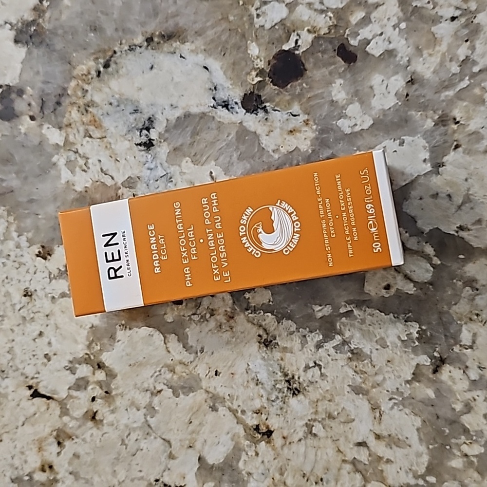 Ren Clean Skincare Radiance Exfoliant Facial - NIB